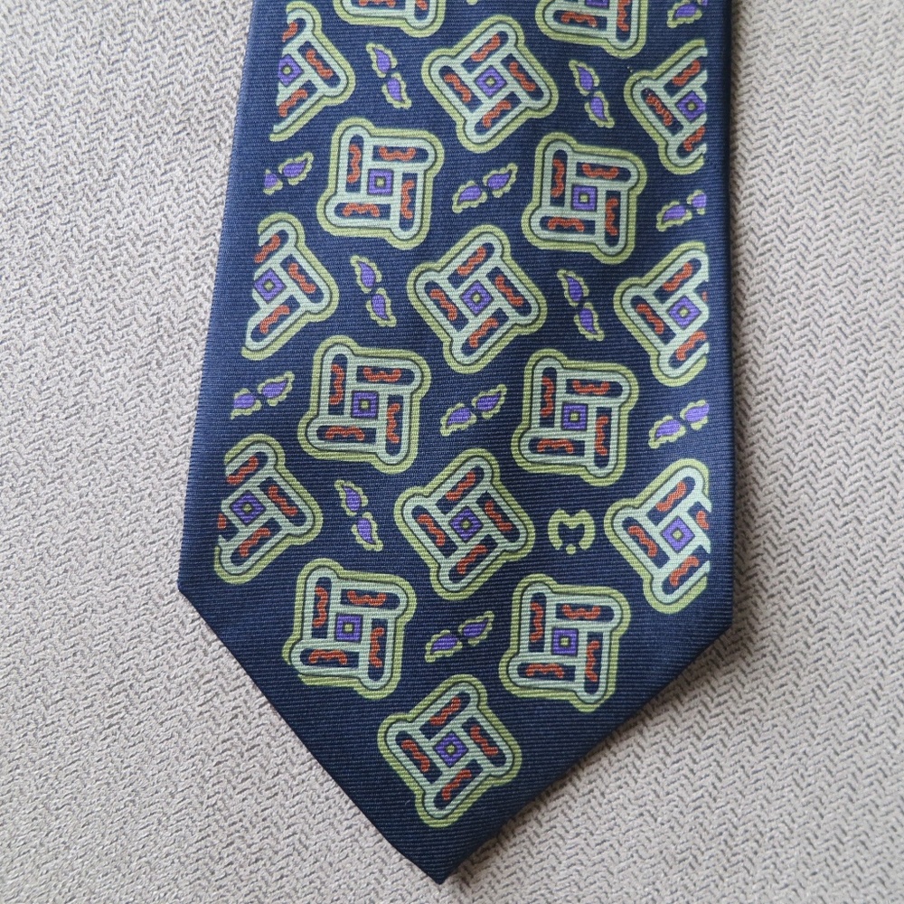 Mila Schön 100% Silk Tie